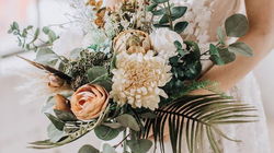 Beach Wedding Bouquets: Fresh Looks for Warm Weather Ceremonies