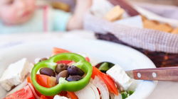 Stay Safe When Dining Out: Tips for Choosing Healthy Options and Avoiding Potential Hazards