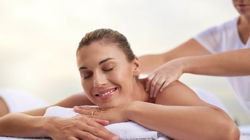 Healing Touch: Benefits and Objectives of Energy Therapy for Physical & Emotional Healing