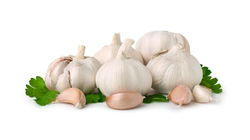 The Miraculous Power of Garlic: Unlocking Health and Beauty Benefits